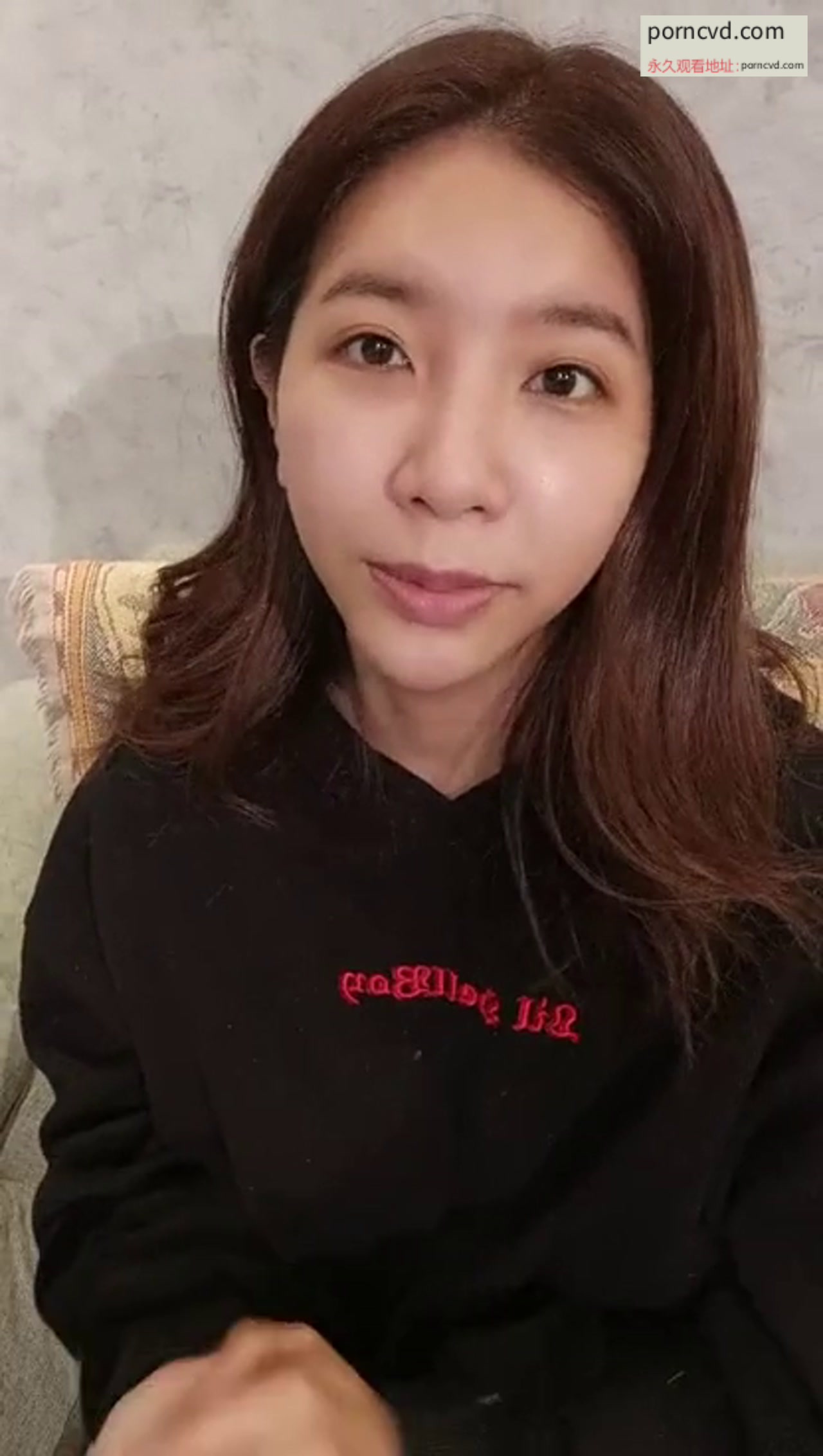 台灣AV現場直播拍攝花絮 新到19歲學生妹的下海新人，攝影師帶你直擊AV現場第一線，劇情緊湊，投入激情