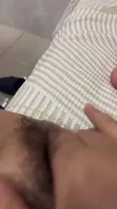 出差在外，騷貨炮友在家自摸給我看