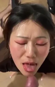 遇到這種極品老A8你能堅持幾分鐘？無套後入翹臀啪啪浪叫，濃精