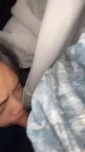 戶外口交嫩妹口爆一嘴真舒服