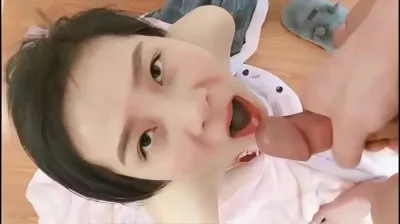 性癮極大的服裝店老闆娘各種花式榨精 她真的超愛吃精液