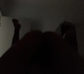 腳腳晃起來