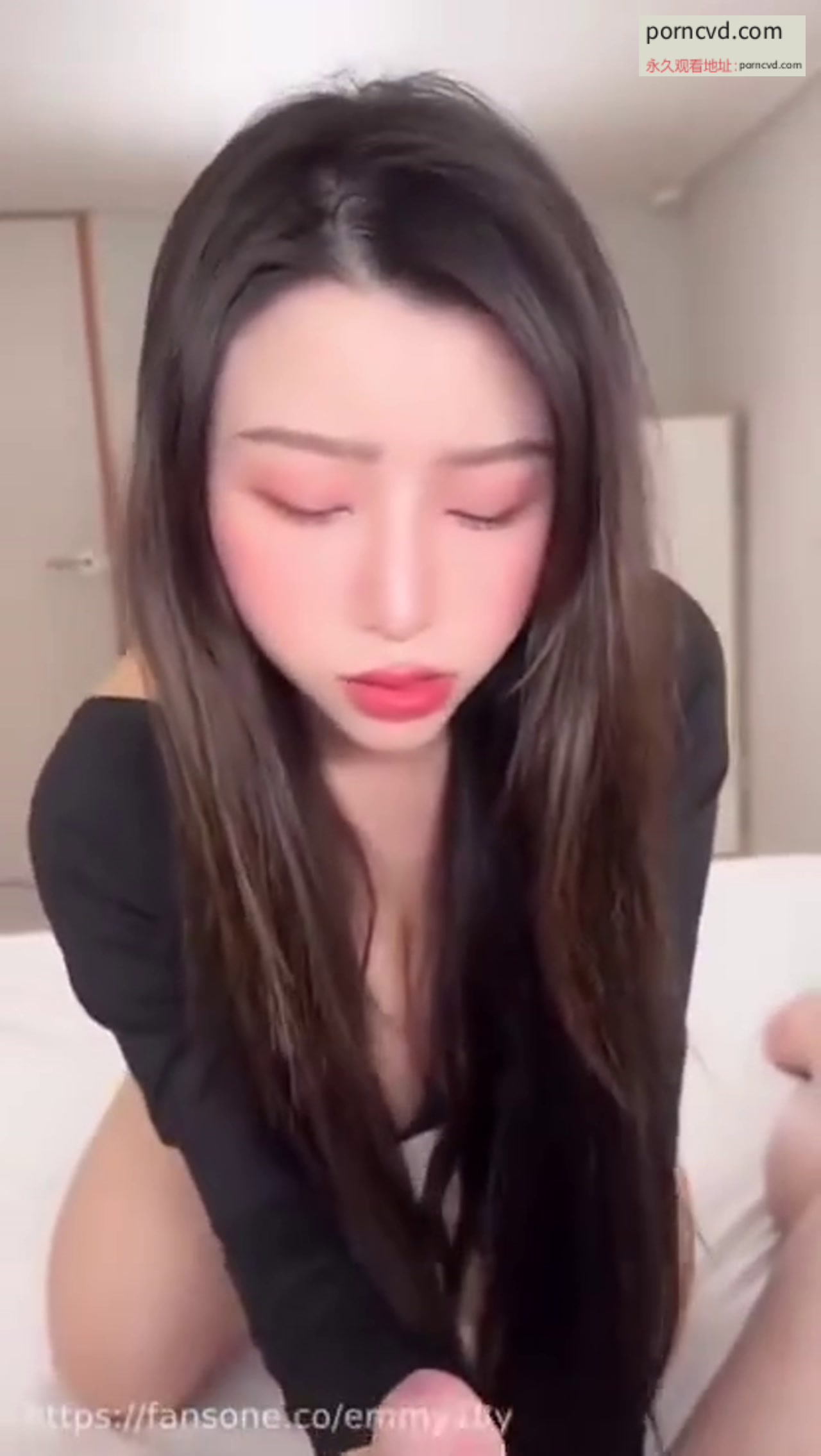 自拍外流 第一人稱無套爆肏騷穴台妹直接繳械