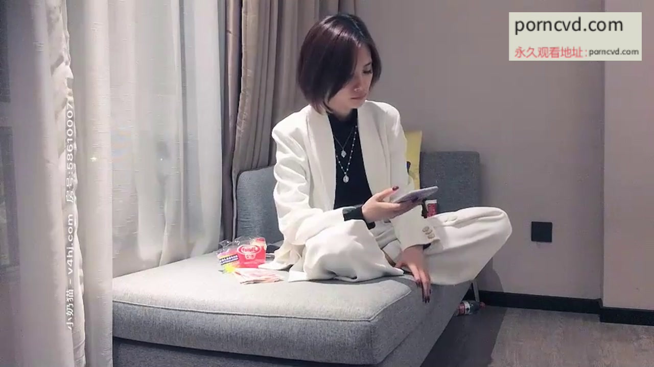 文軒探花第二場約了個白色外套短發妹子啪啪，口交上位騎坐站立后入大力猛操