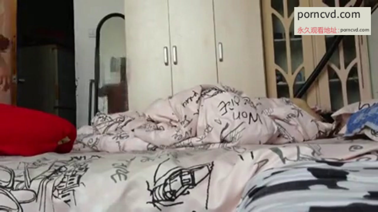 本土巨乳女友配合度超好~什麼姿勢都可以插