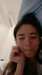 全程露臉，居家浴室約操眼鏡韻味少婦，最後把少婦操的欲罷不能！