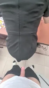 午餐後，去人妻的公司談一下業務