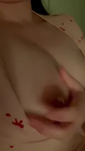 擠擠奶