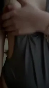 你別插那麼深啊！我要是叫出來，整個小區都聽到了！