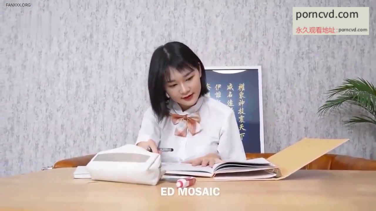 台灣a片外流 ED Mosaic EDEA-376 21歲美乳一線鮑喬安找了家教 到小穴又濕又想要 讓準台大生被精液顏射口爆4P無碼性愛
