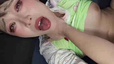 阿黑顏反差騷母狗被掐脖爆操高潮痙攣無套內射全程騷話連連