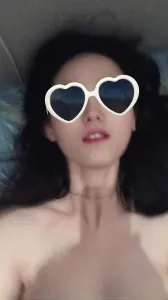 難得更新一下，日常操白嫩老婆