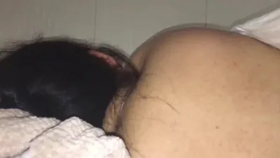 強上剛結婚不久的少婦母狗 插進去就老實了
