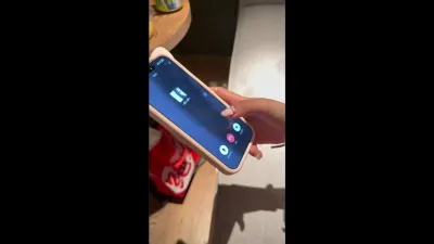 嫩出水的雙馬尾小母狗 接著物件電話挨操 聲音都淌湯了 還跟物件說想被