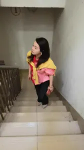 高顏值熟女樓道野戰