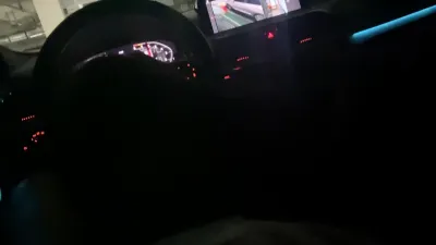 [原創] 在寶馬裡給我口 還嫌我雞吧臭