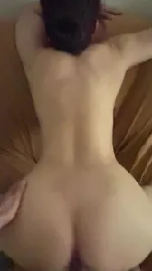 細腰大翹臀後入少婦