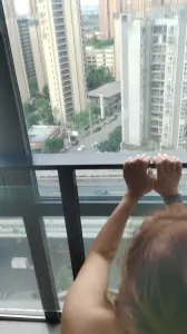 與成都女老闆在酒店落地窗後入