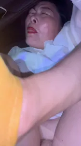 真實露臉 車震熟女收銀員阿姨 內射白漿特寫