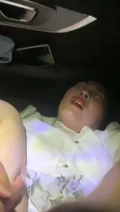 超市熟女母狗車震 插進去全是白漿