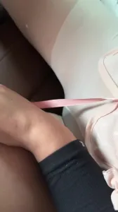約個車震是真爽，車裡玩感覺就是爽。刺激