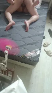[原創] 白天在光光的床墊上內射了老婆