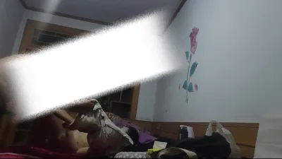 0532青島，錢市街小區熟女50來歲家政保姆享受被壯男內射