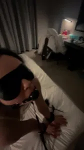 狗鏈子調教反差母狗