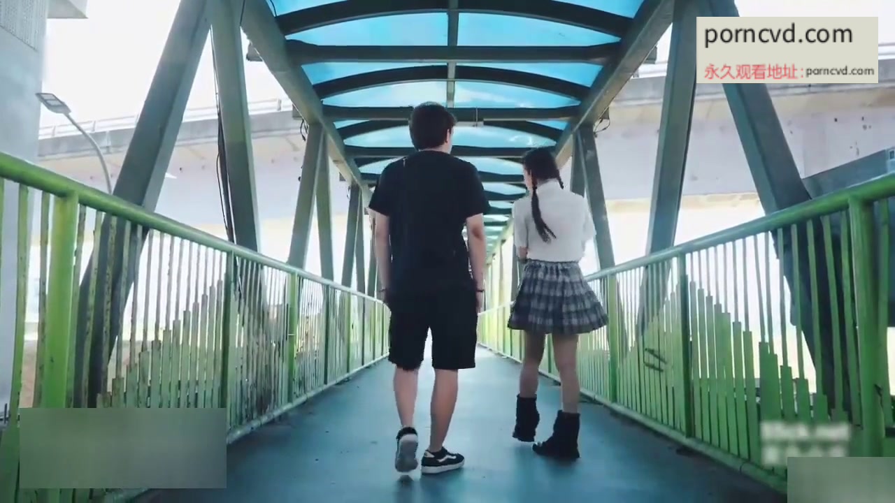 台灣成人影片 學姊就是我的女神 波妮 就在學校的班級上完成了全壘打 李蓉蓉出演 中文字幕