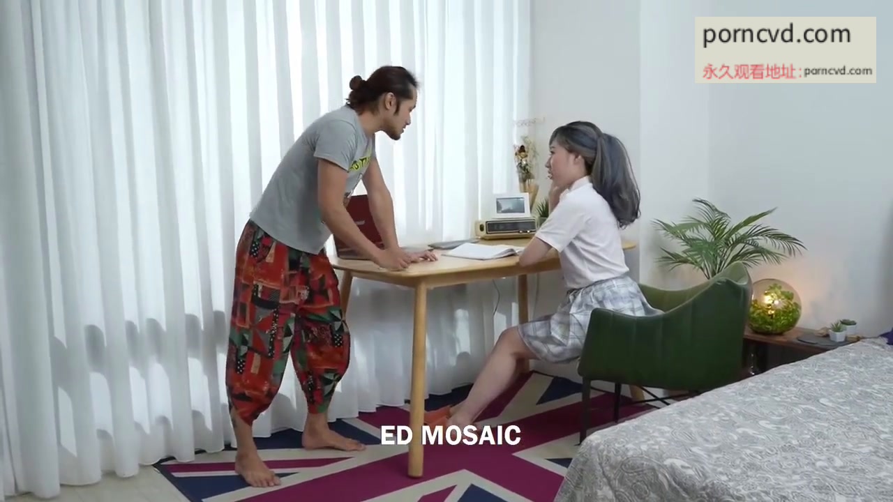 台灣成人影片 ED Mosaic 好色哥哥開發妹妹的粉红鲍