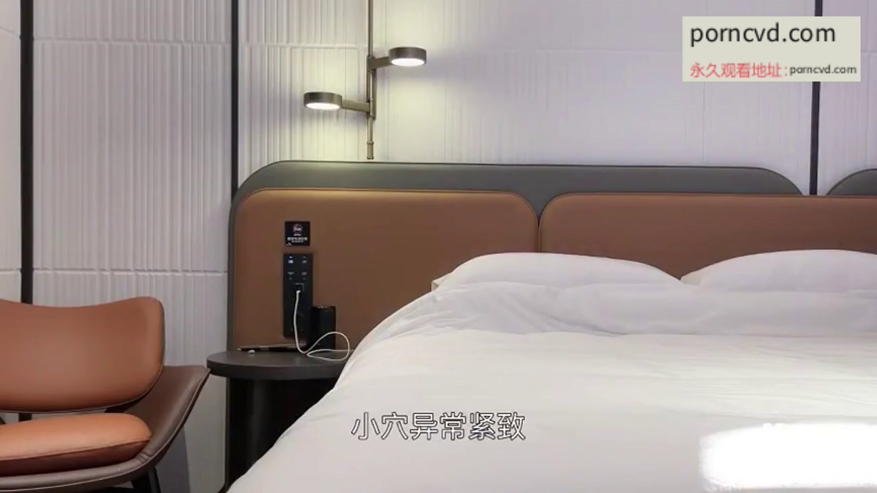 台灣自拍外流 約個暑假兼職大二女學生使用蠻荒之力狂頂