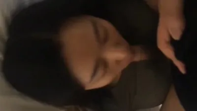 少婦表情銷魂，緊實的蜜桃臀被肉棒瘋狂入侵