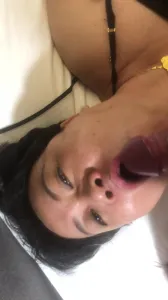 熟女老乾媽吃雞吧的樣子真騷