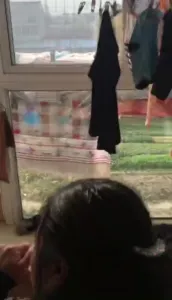 後入熟女 衣服都沒脫
