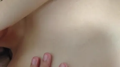跟害羞的女友做愛自拍，後入她的大屁股