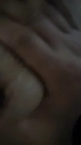 爆操騷貨老婆，邊操邊打