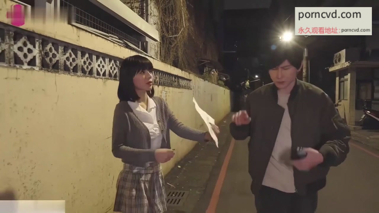 台灣av成人影片 人瘦奶超大 被操得哭喊不要不要的 巨乳瘦妹爽到腿軟
