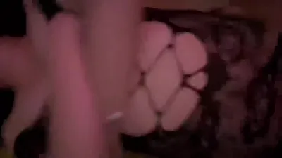 騷貨人妻在家中
