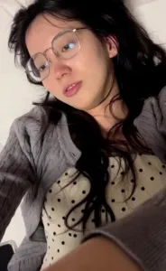 我丟 戴這種眼鏡的真有反差感