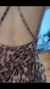 鏡子前面操噴豹紋騷逼