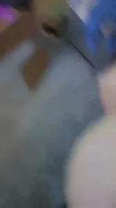 午休時間在公司倉庫和大屁股熟女偷情操逼，平時看著很文靜沒想到那麼騷