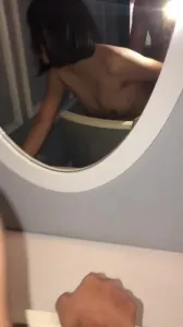 蘇州客戶浴缸草身材不錯的短髮妹