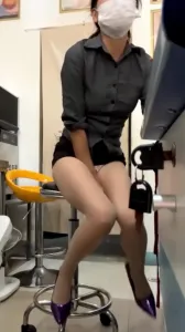 奶茶店少婦上班時間玩裸聊（裸聊平臺）