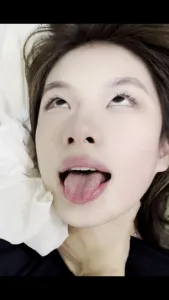 暑假女大千裡奔赴送逼每天在出租屋等我下班