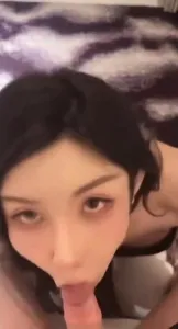 小母狗就喜歡吃我的雞吧