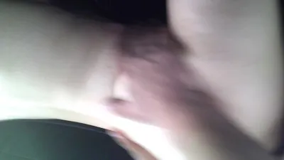 天津少婦 揹著老公上班車裡偷情