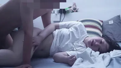 杭州大學大三女大學生，好嫩，一種沒有被開發過的氣質，又害羞又激動