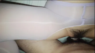 19歲騷母狗第一次約單男