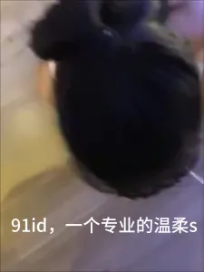 [原創] 調教02年嫩母狗之爬行陽具插逼，完整版主頁，