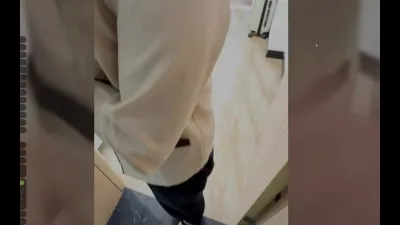重金誘惑家政保姆無套內射